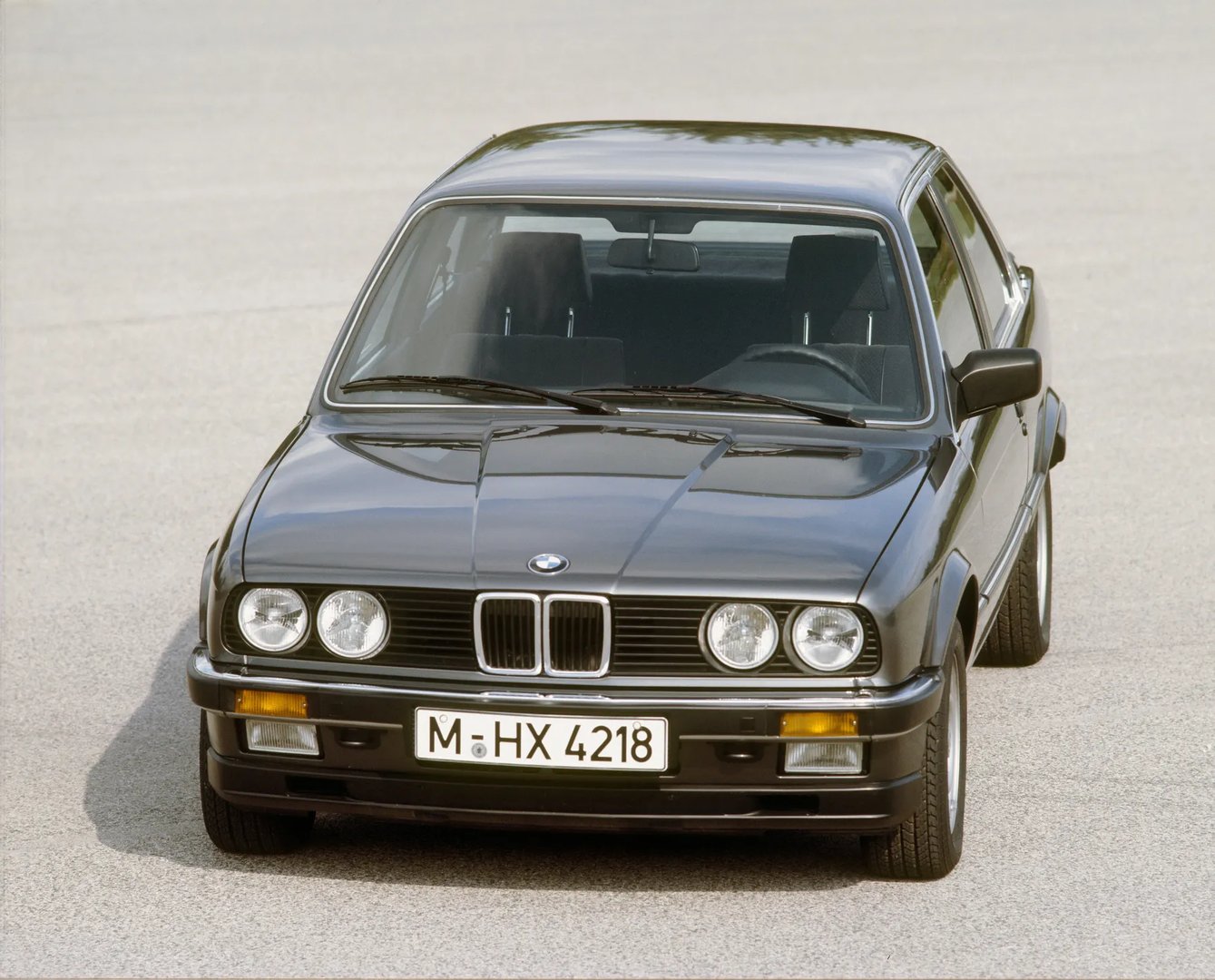 BMW_3_series_2_generation__Coupe__7.jpg