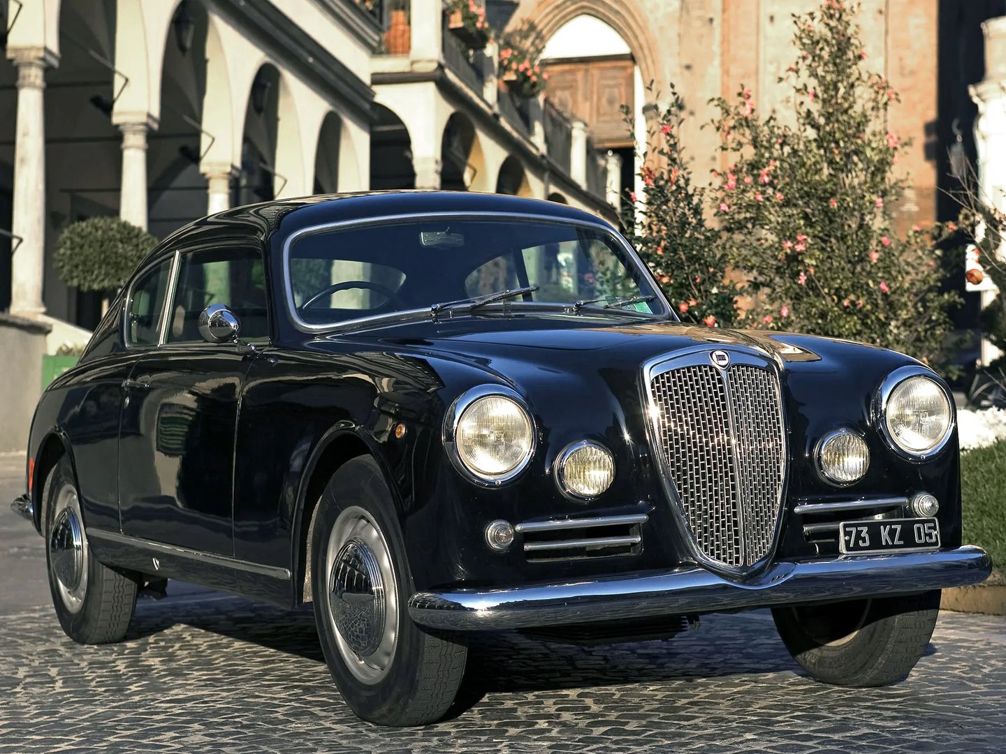 Lancia_Aurelia_1_generation__Fastback__9.jpg