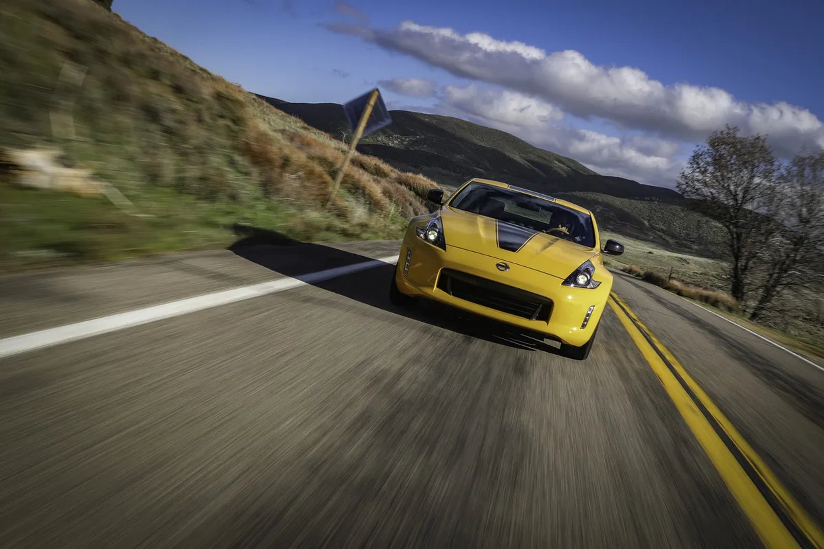 Nissan_370Z_1_generation_restyling__Coupe__8.jpg