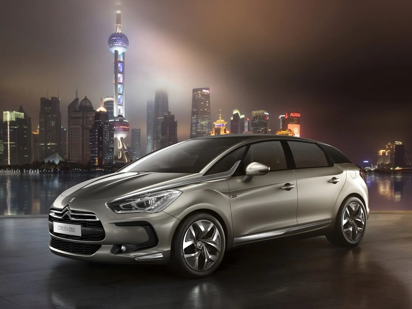 Citroen_DS5_1_generation__Hatchback_5-door__6.jpg