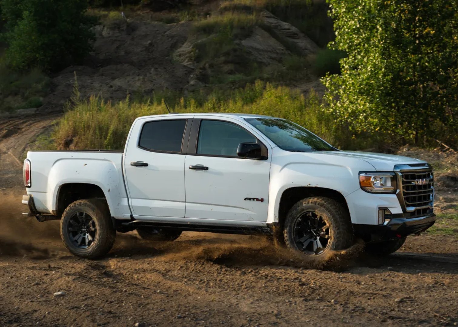 GMC_Canyon_2_generation_restyling__Pickup_double-cab__4.jpg