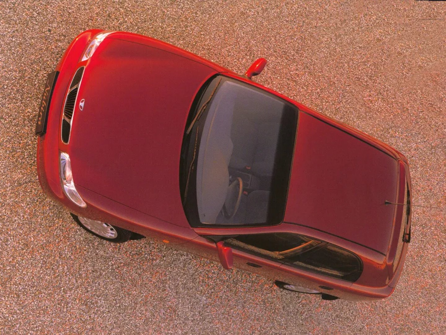 Daewoo_Nubira_1_generation__Hatchback_5-door__2.jpg