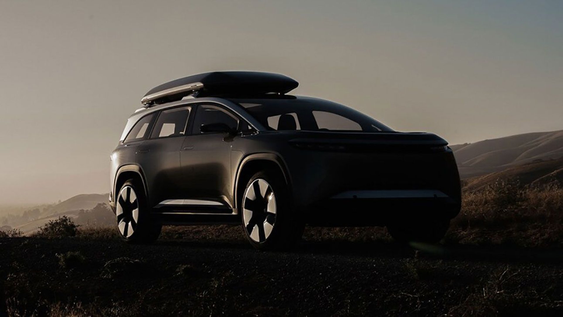 lucid_Gravity_1_generation__SUV_5-doors__2.jpg