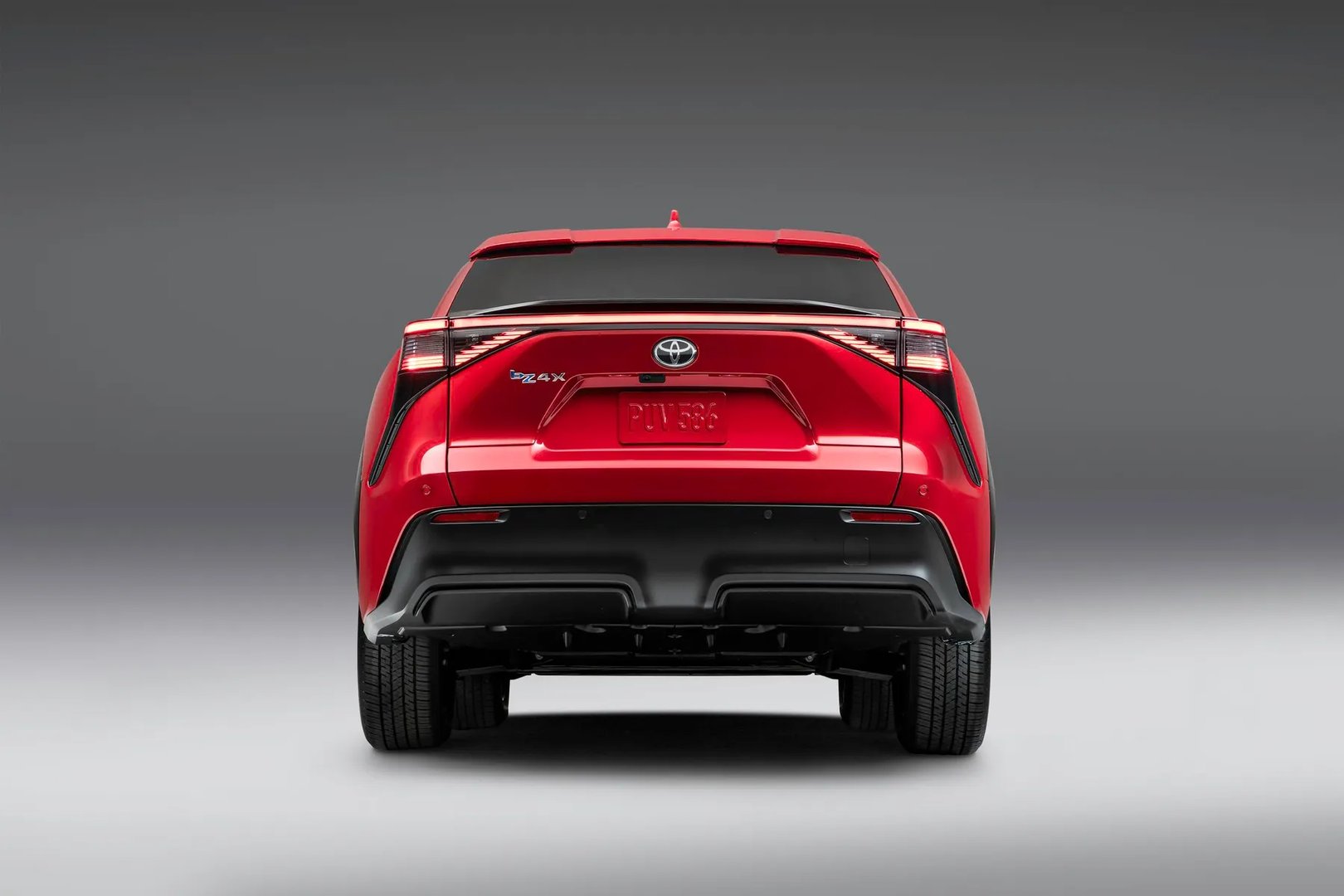 Toyota_bZ4X_1_generation__SUV_5-doors__4.jpg