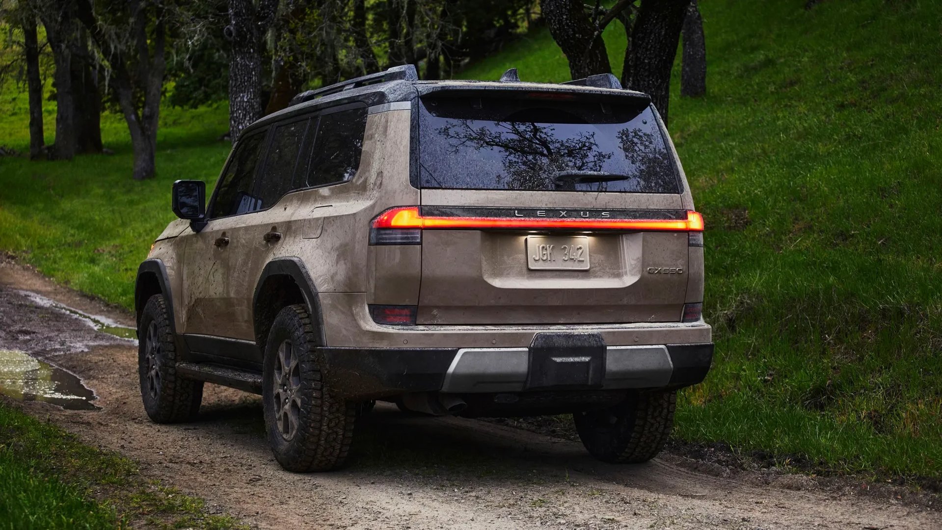 Lexus_GX_3_generation__SUV_5-doors__2.jpg