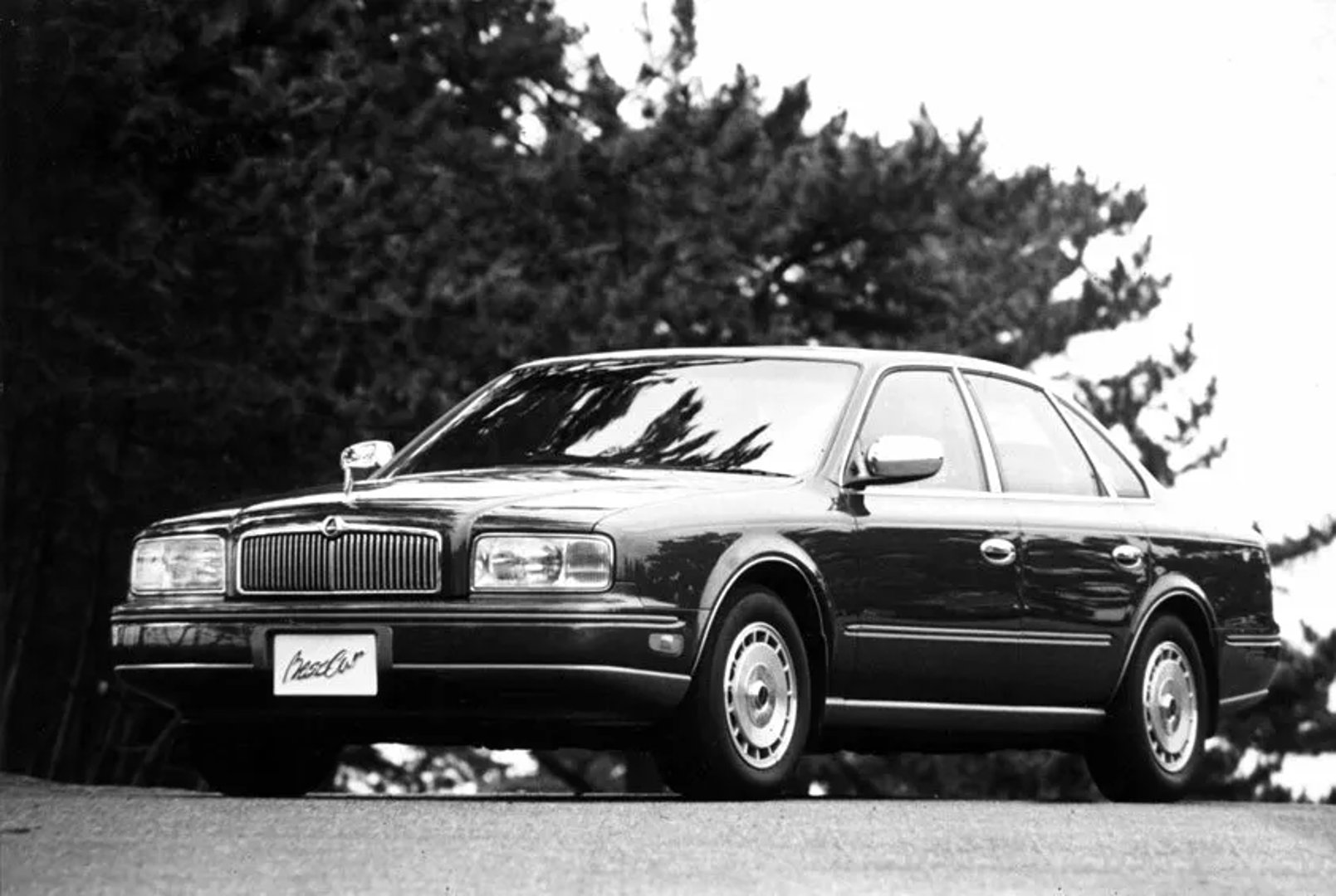 Nissan_President_2_generation__Sedan__2.jpg