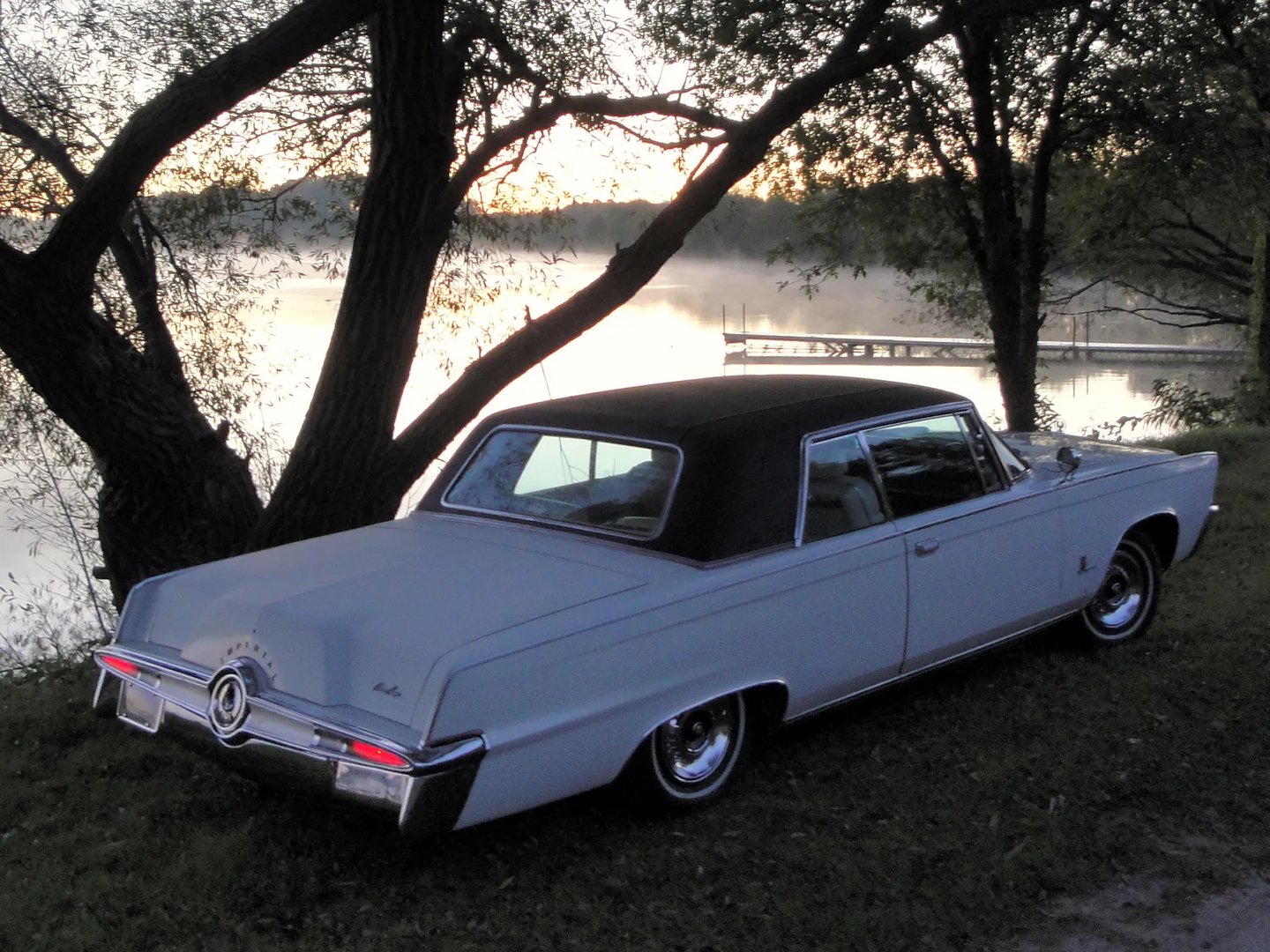 Chrysler_Imperial_Crown_1_generation__Coupe_Hardtop__1.jpg