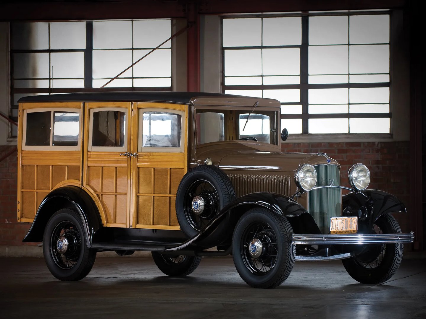 Ford_V8_1_generation__Estate_5-door__2.jpg