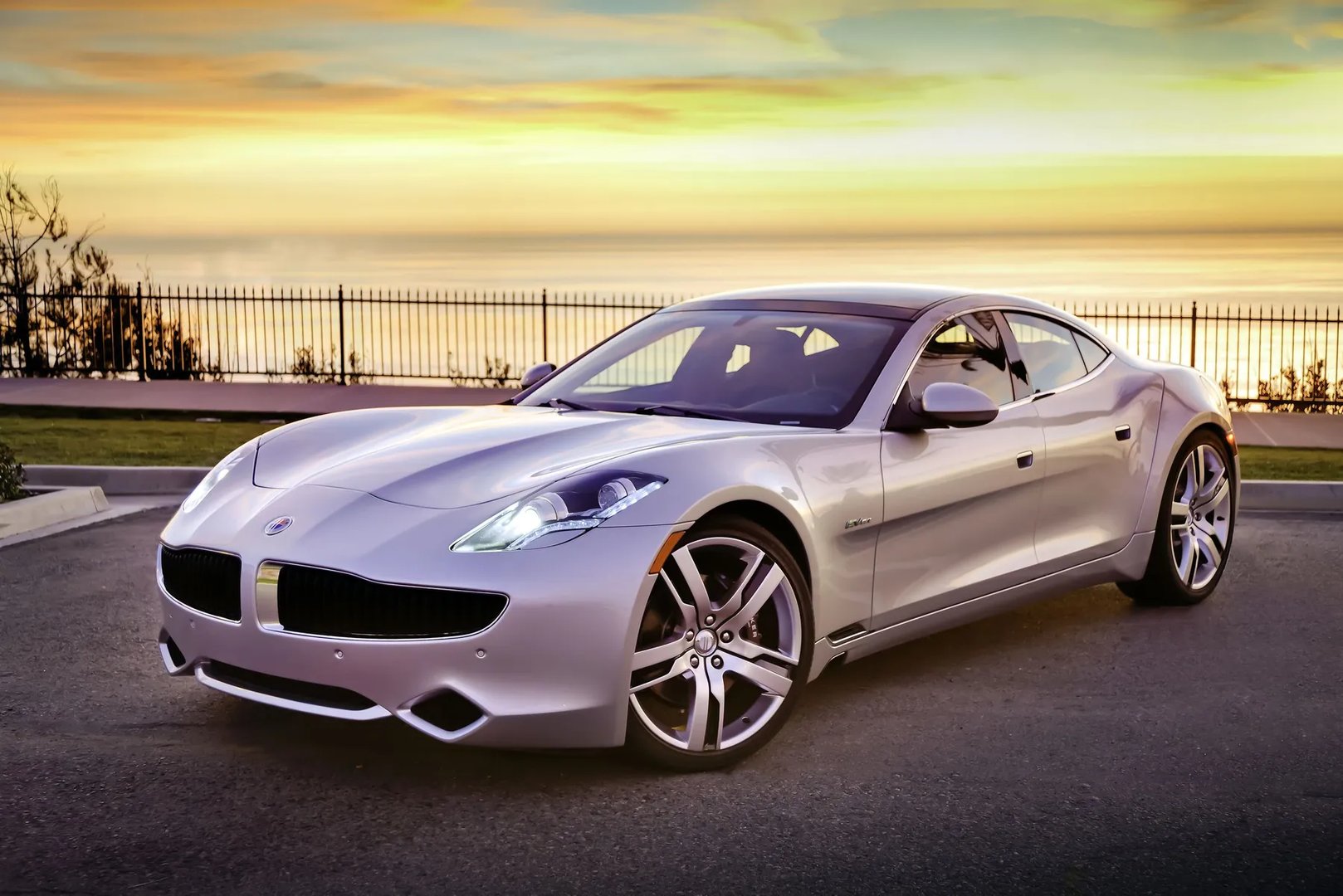 Fisker_Karma_1_generation__Sedan__6.jpg