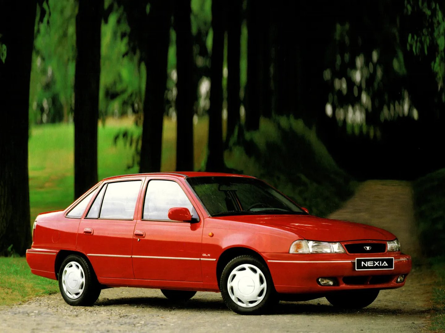 Daewoo_Nexia_1_generation__Sedan__1.jpg