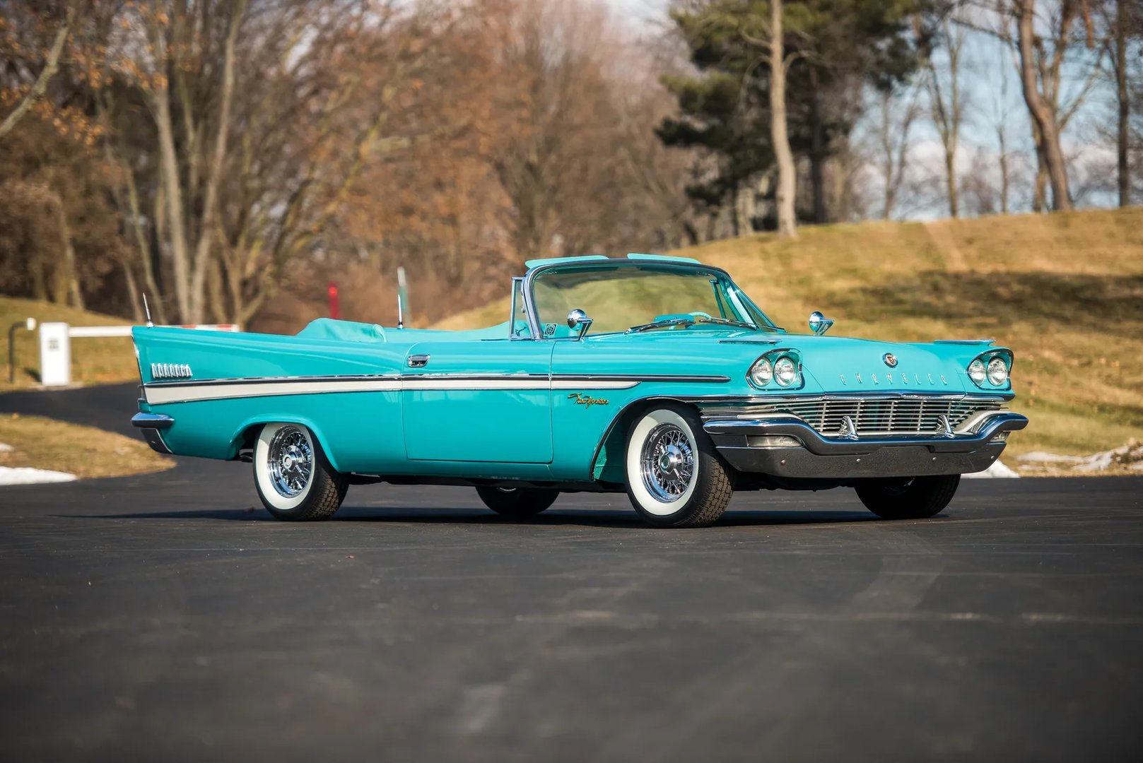 Chrysler_New_Yorker_5_generation__Cabrio__5.jpg