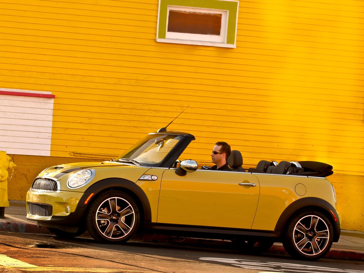 mini_Cabrio_2_generation__Cabrio__14.jpg