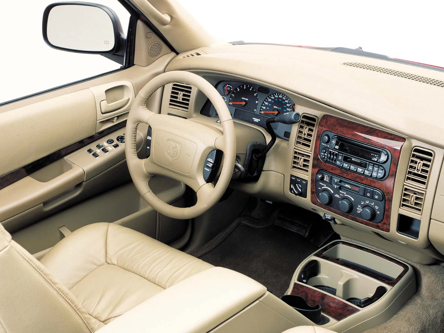 Dodge_Durango_1_generation__SUV_5-doors__11.jpg