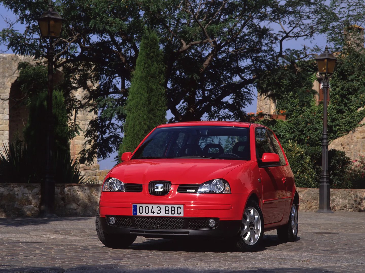 SEAT_Arosa_1_generation_restyling__Mini_3-doors__2.jpg
