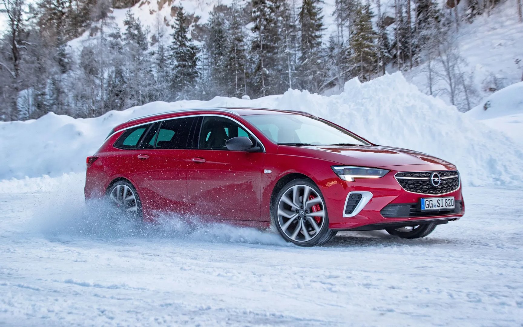 Opel_Insignia_GSi_2_generation_restyling__Estate_5-door__6.jpg