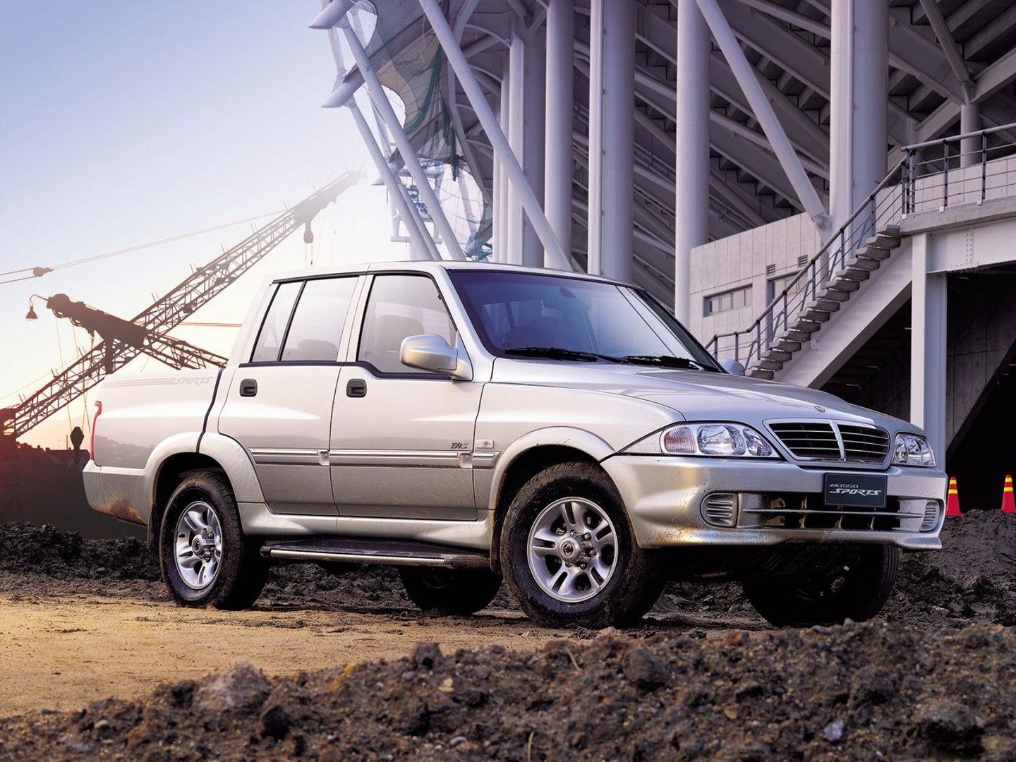 ssangyong_Musso_1_generation_restyling__Pickup_double-cab__10.jpg