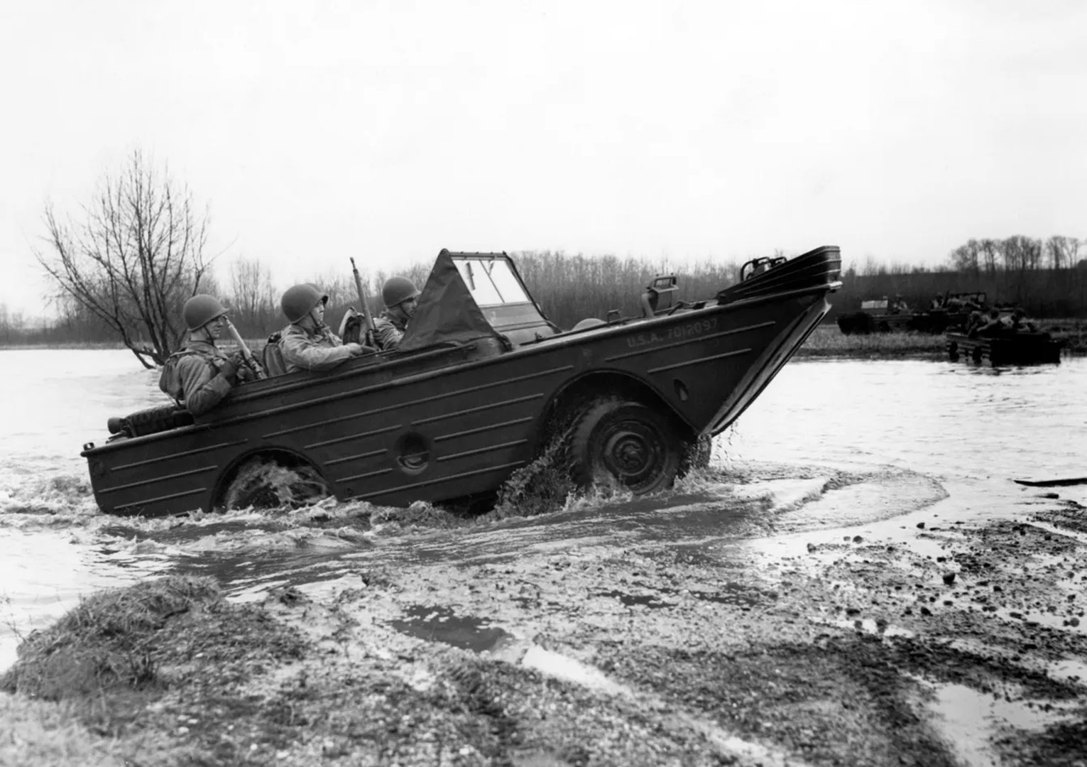 Ford_GPA_1_generation__SUV_cabriolet__4.jpg