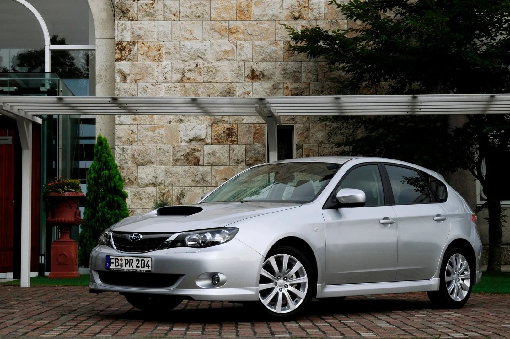 Subaru_Impreza_3_generation__Hatchback_5-door__3.jpg