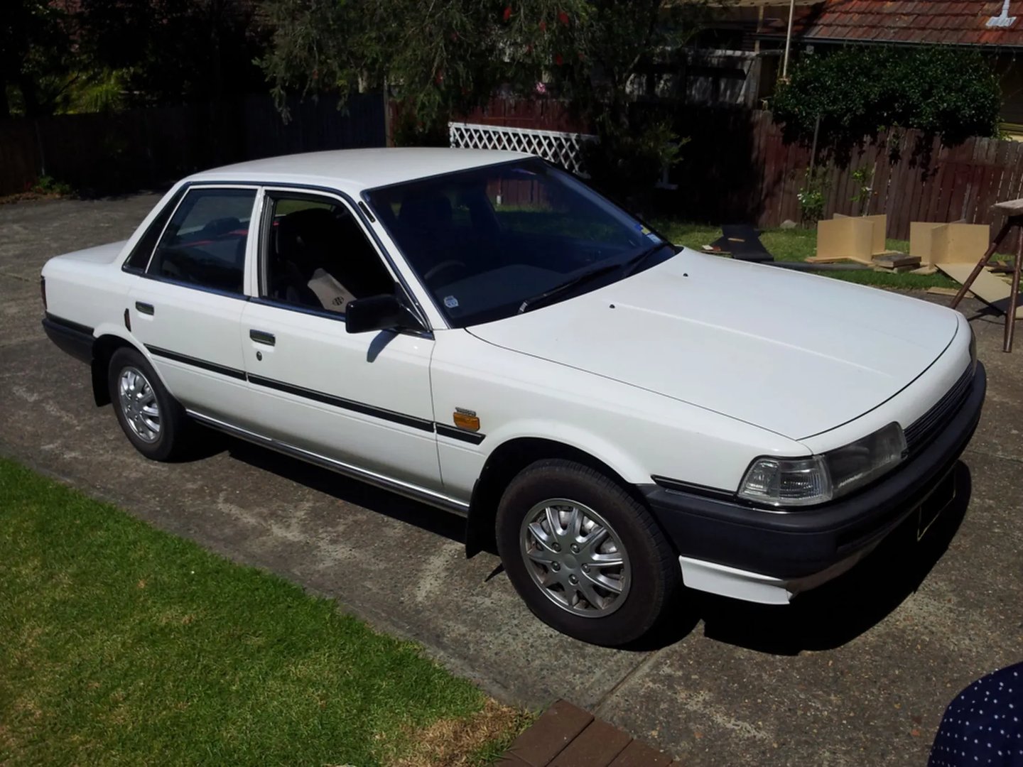 Holden Apollo 1 generation  Sedan