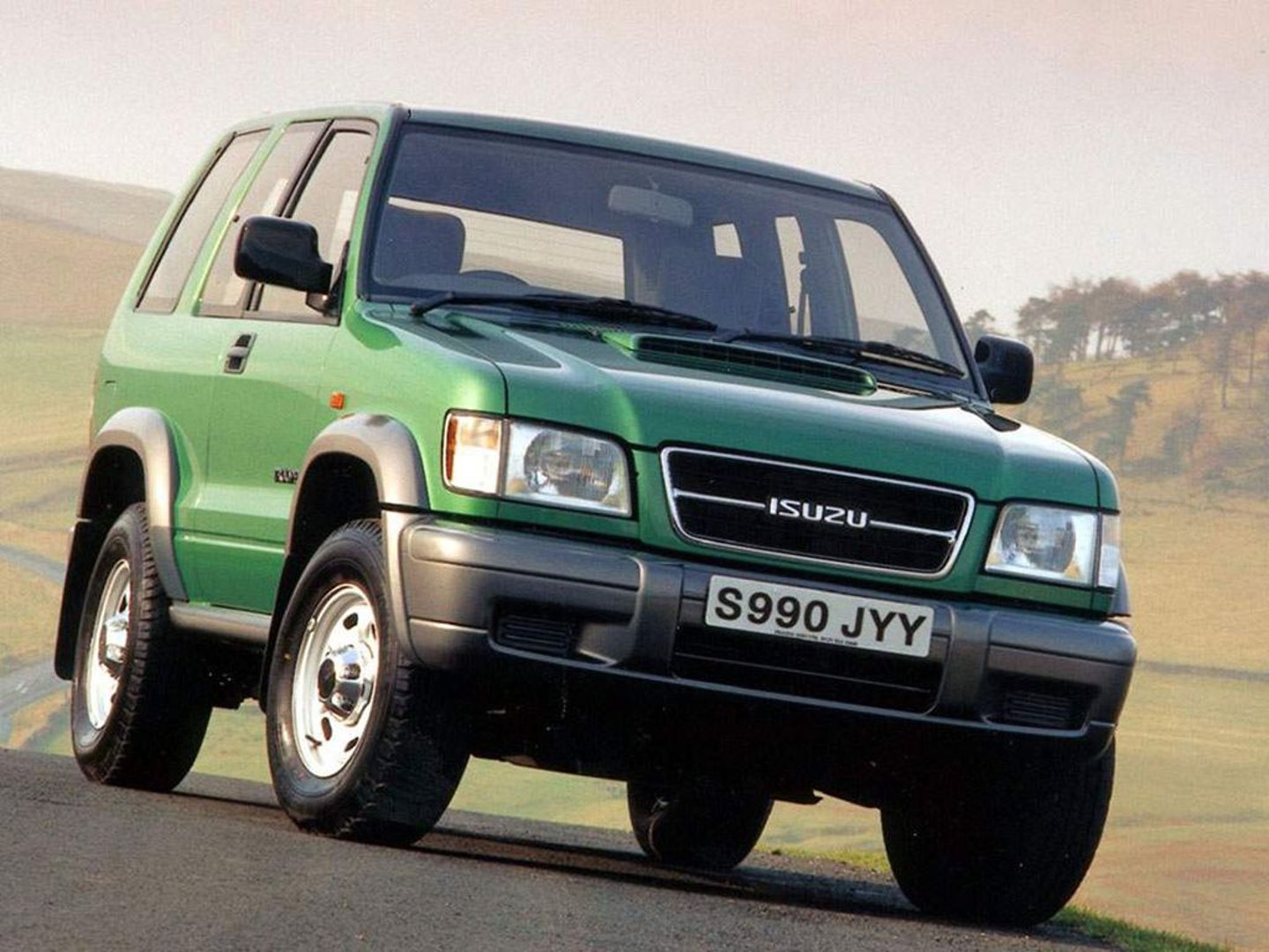 Isuzu Trooper 2 generation  SUV 3-doors 