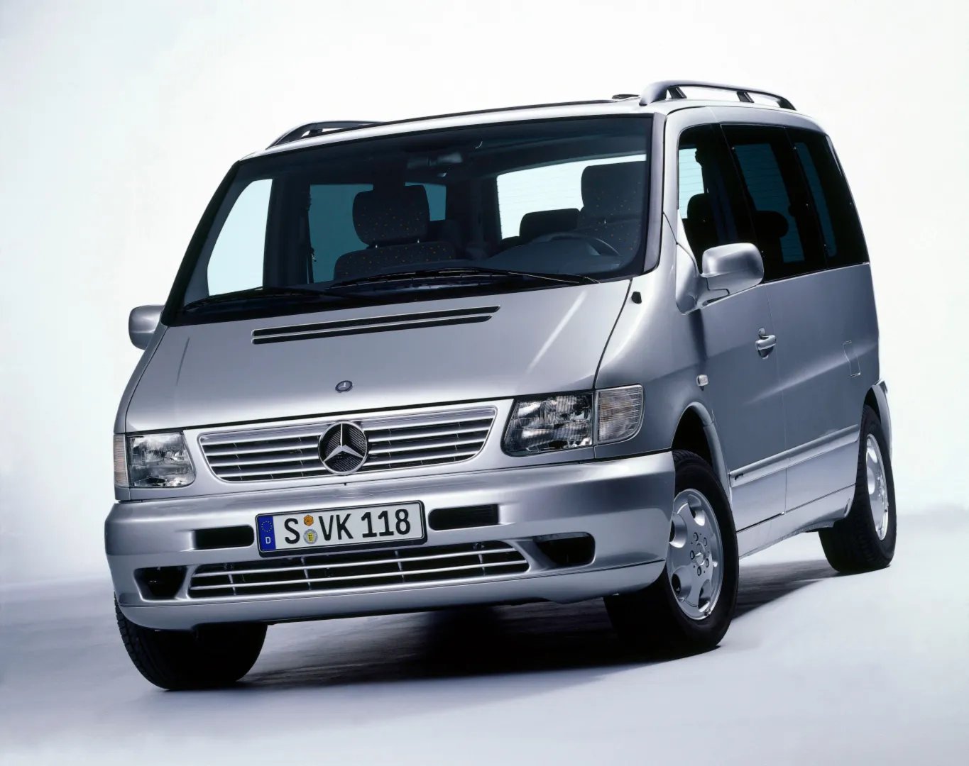 W638  Minivan
