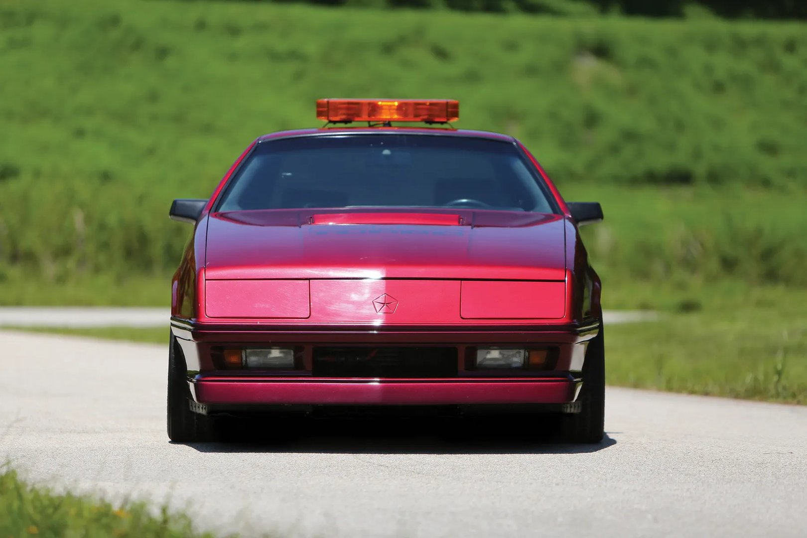 Dodge_Daytona_1_generation__Hatchback_3-door__3.jpg