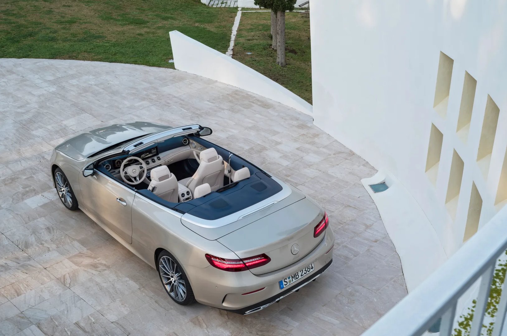 Mercedes_E-Class_5_generation__Cabrio__3.jpg