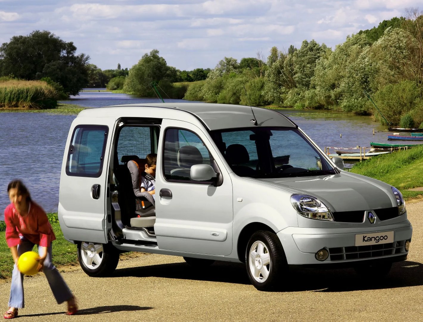 Renault_Kangoo_1_generation_restyling__Compact_Van__7.jpg