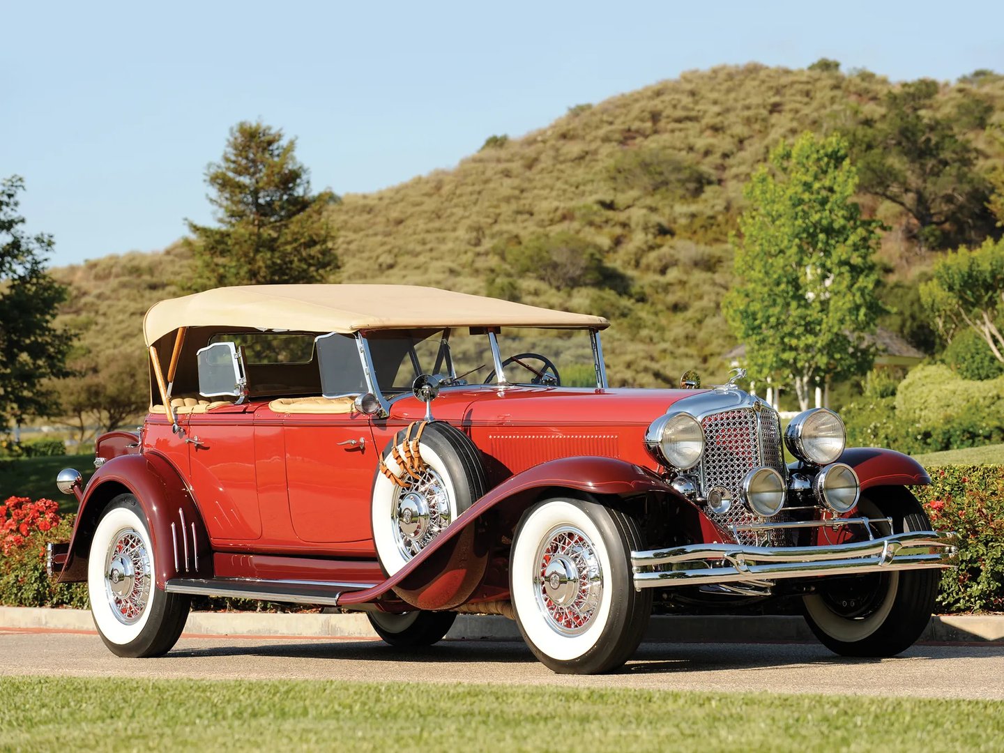 Chrysler_Imperial_1_generation__Phaeton__1.jpg