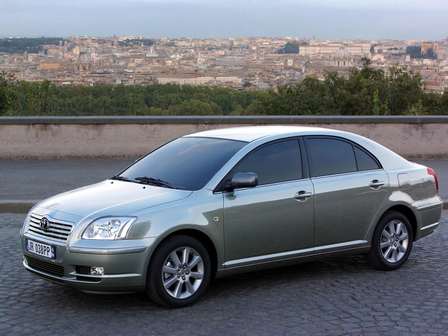 AZT251, CDT250, ZZT251  Liftback