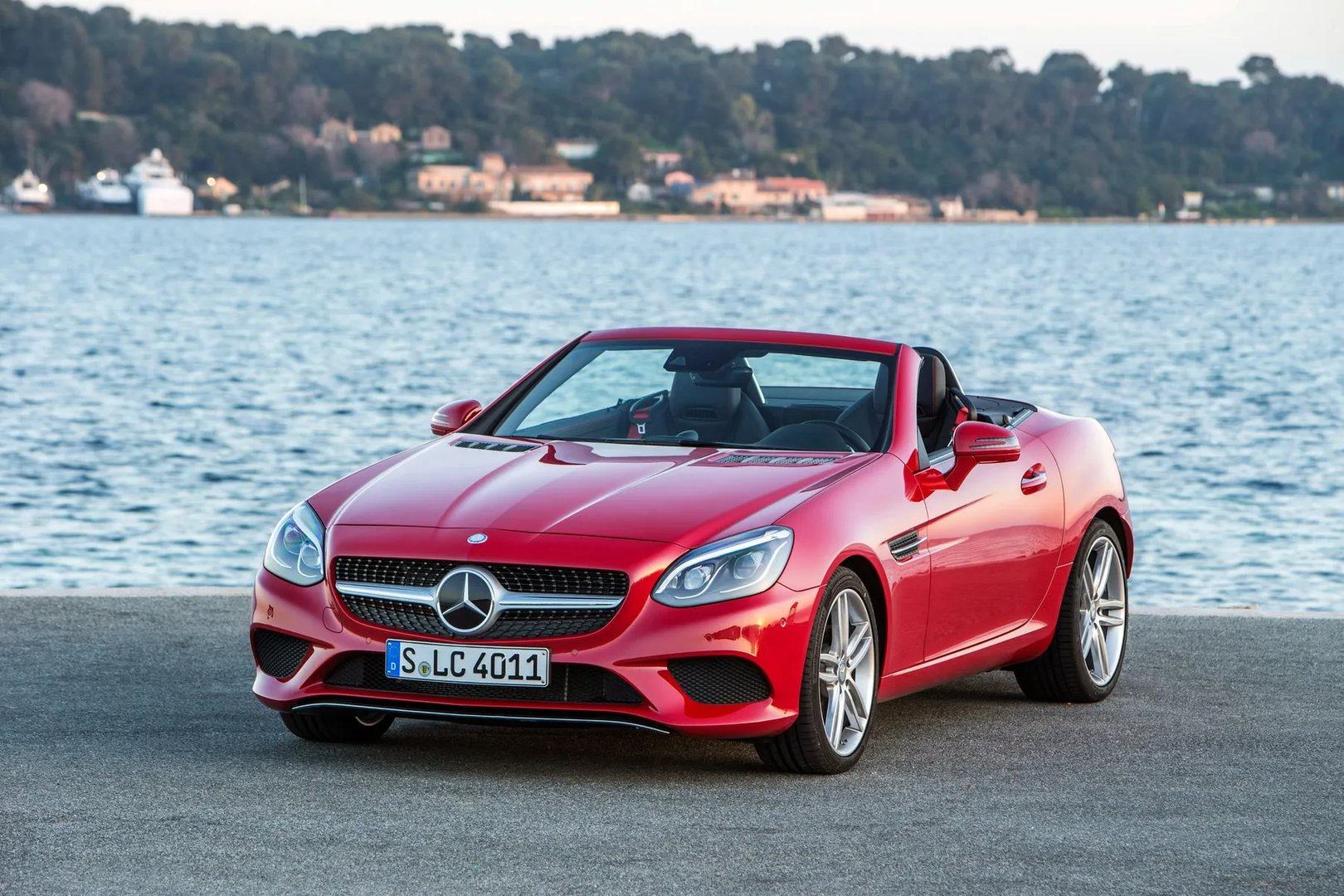 Mercedes_SLC_1_generation__Roadster__8.jpg