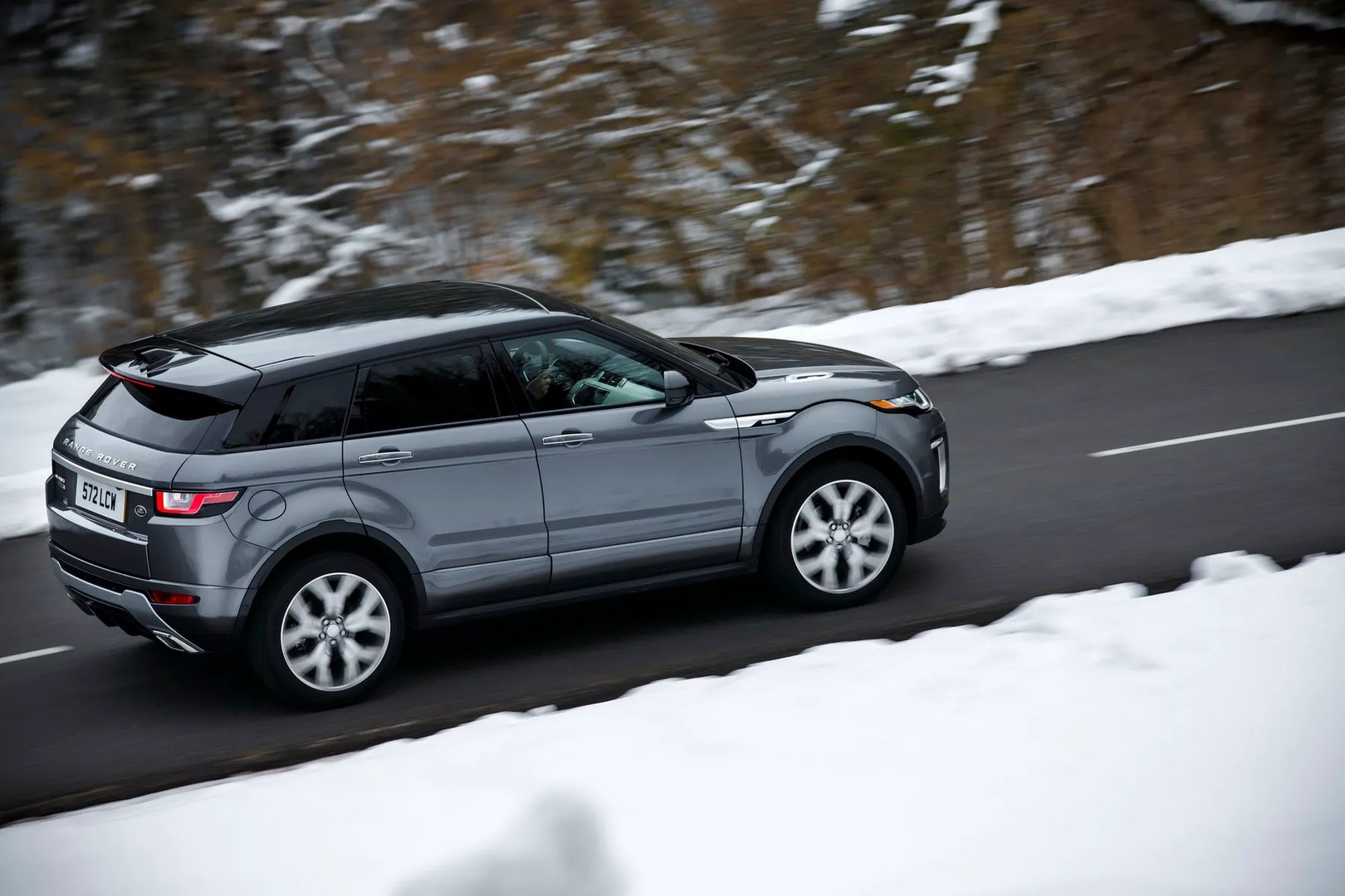 Land Rover_Range_Rover_Evoque_1_generation_restyling__SUV_5-doors__13.jpg