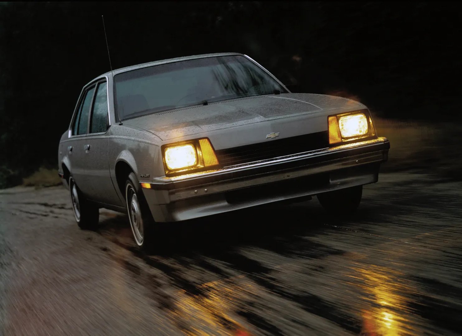 Chevrolet_Cavalier_1_generation__Sedan__1.jpg