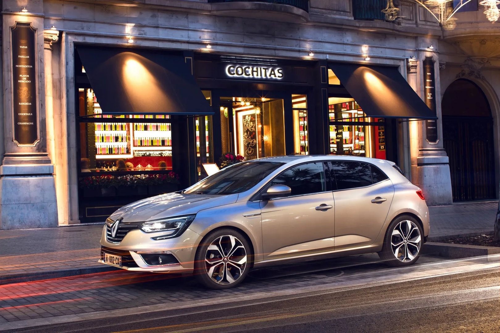 Renault_Megane_4_generation__Hatchback_5-door__9.jpg