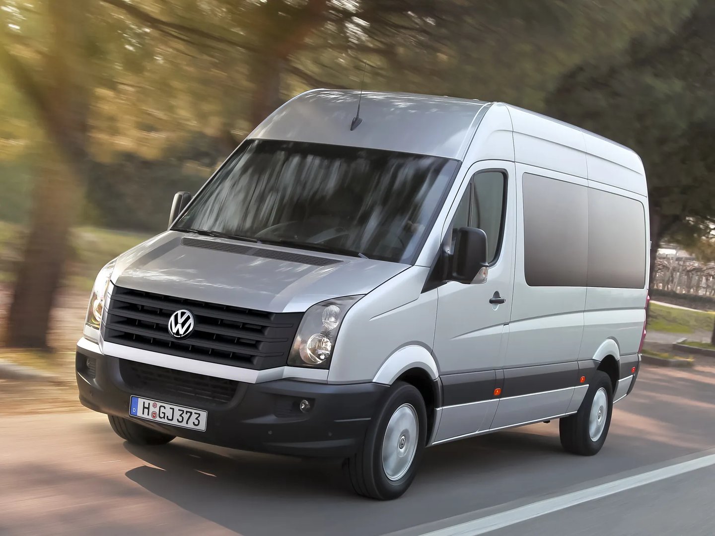 Volkswagen_Crafter_1_generation_restyling_1__Minivan_Short__1.jpg