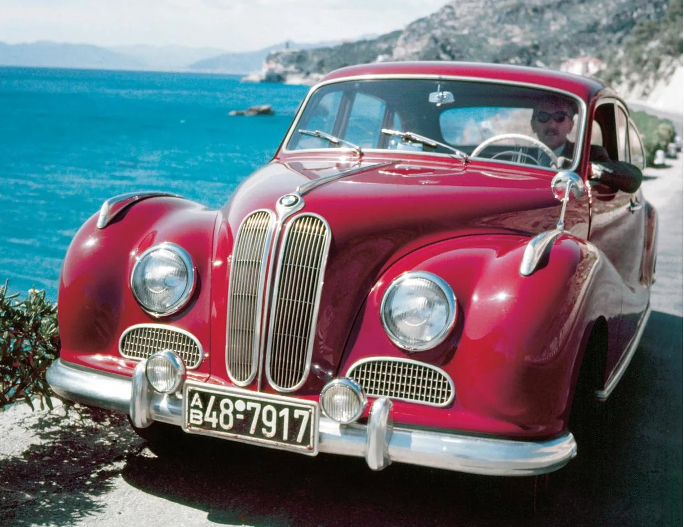 BMW_501_1_generation__Sedan__5.jpg