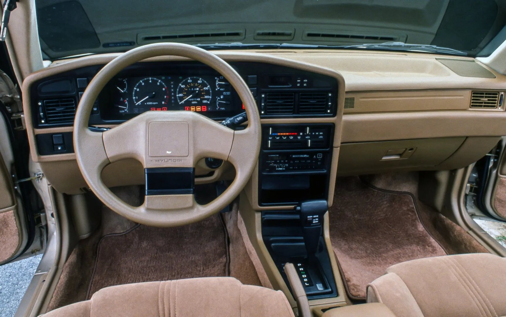 Hyundai_Sonata_2_generation__Sedan__12.jpg