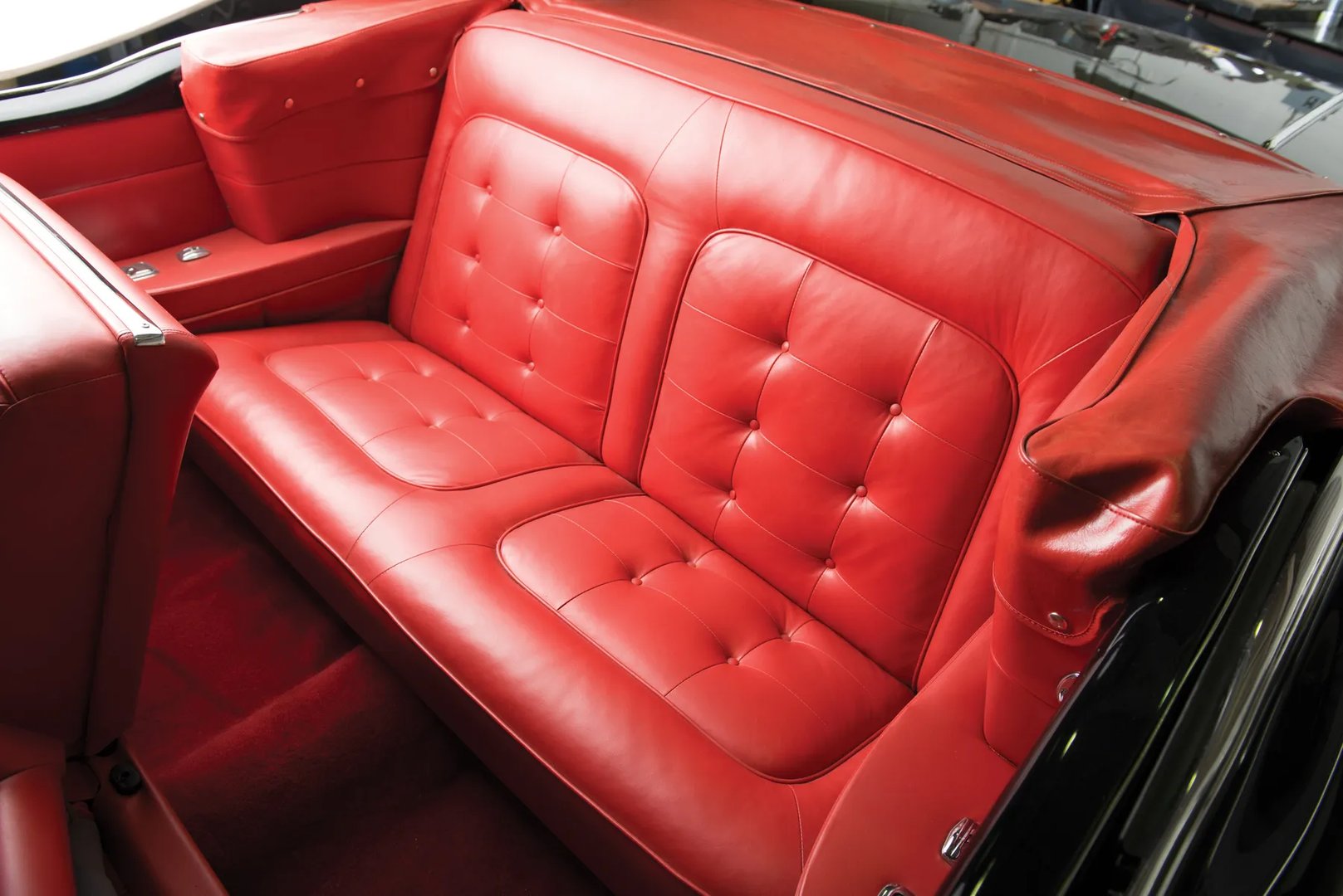 Buick_Roadmaster_7_generation__Cabrio__13.jpg