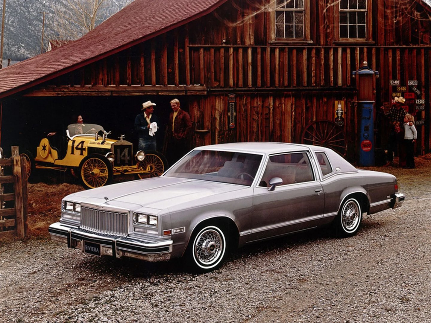 Buick_Riviera_5_generation__Coupe__1.jpg