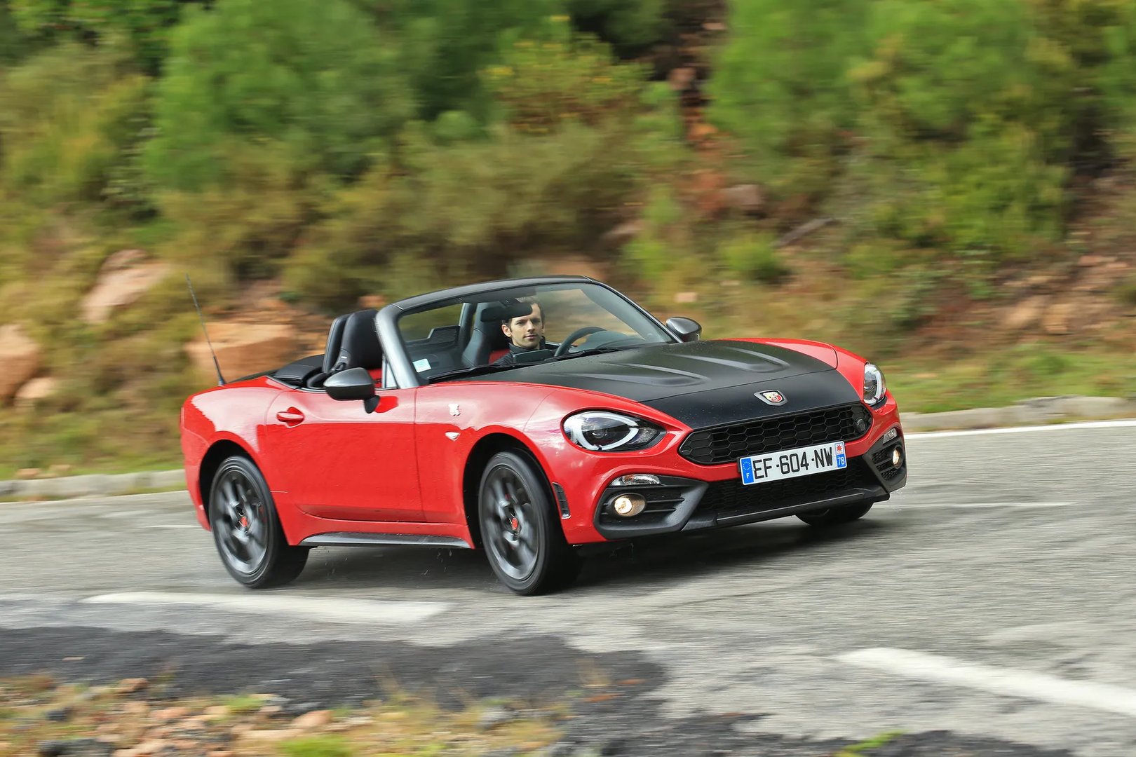 abarth_124_Spider_1_generation__Cabrio__4.jpg