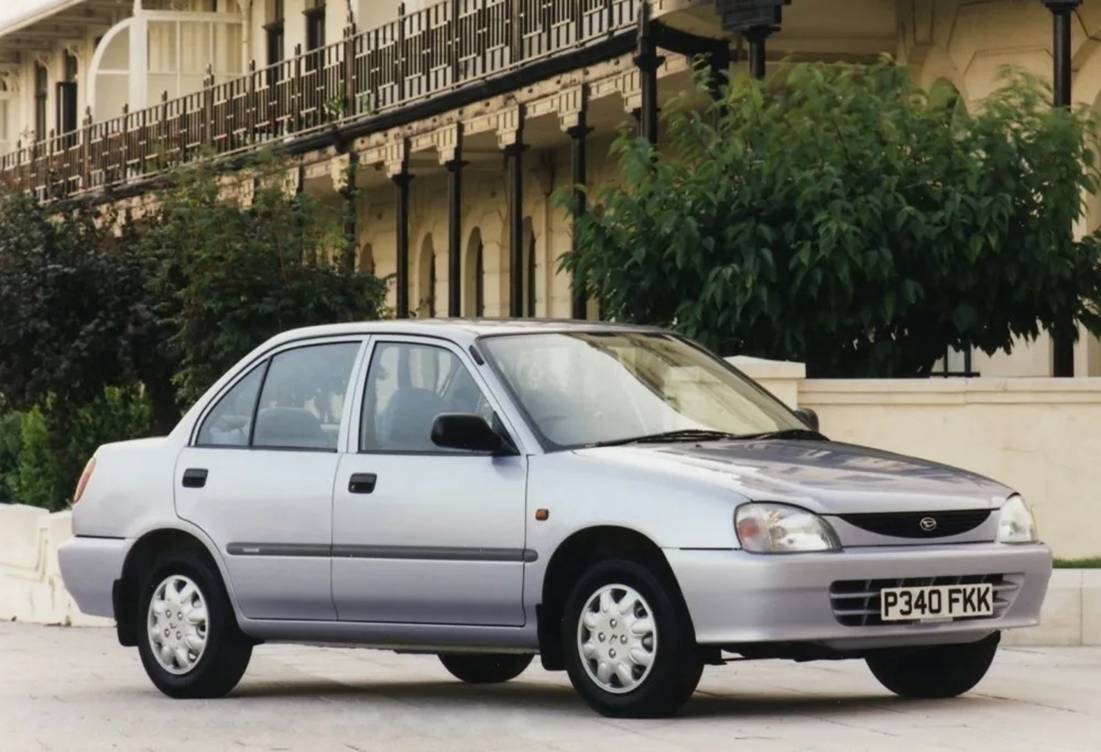 Daihatsu_Charade_4_generation_restyling__Sedan__1.jpg