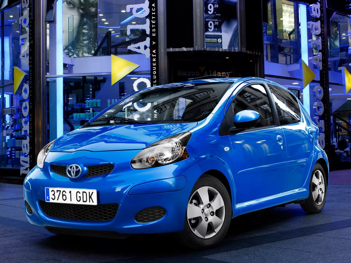 Toyota Aygo 1 generation, restyling  Mini 5-doors