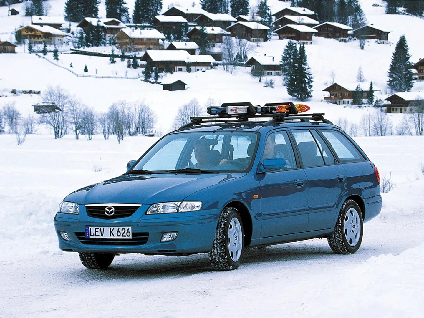 Mazda_626_5_generation__Estate_5-door__2.jpg
