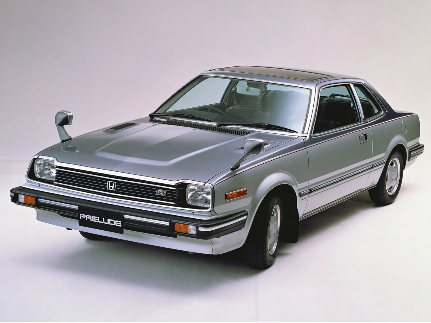 Honda_Prelude_1_generation__Coupe__3.jpg
