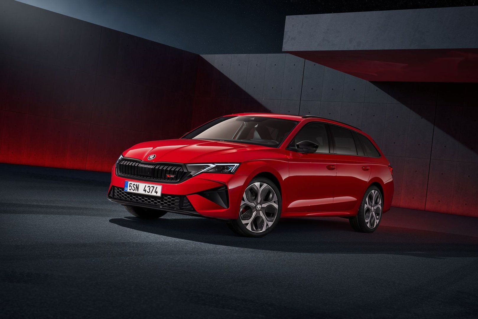 skoda_Octavia_RS_4_generation_restyling__Estate_5-door__3.jpg
