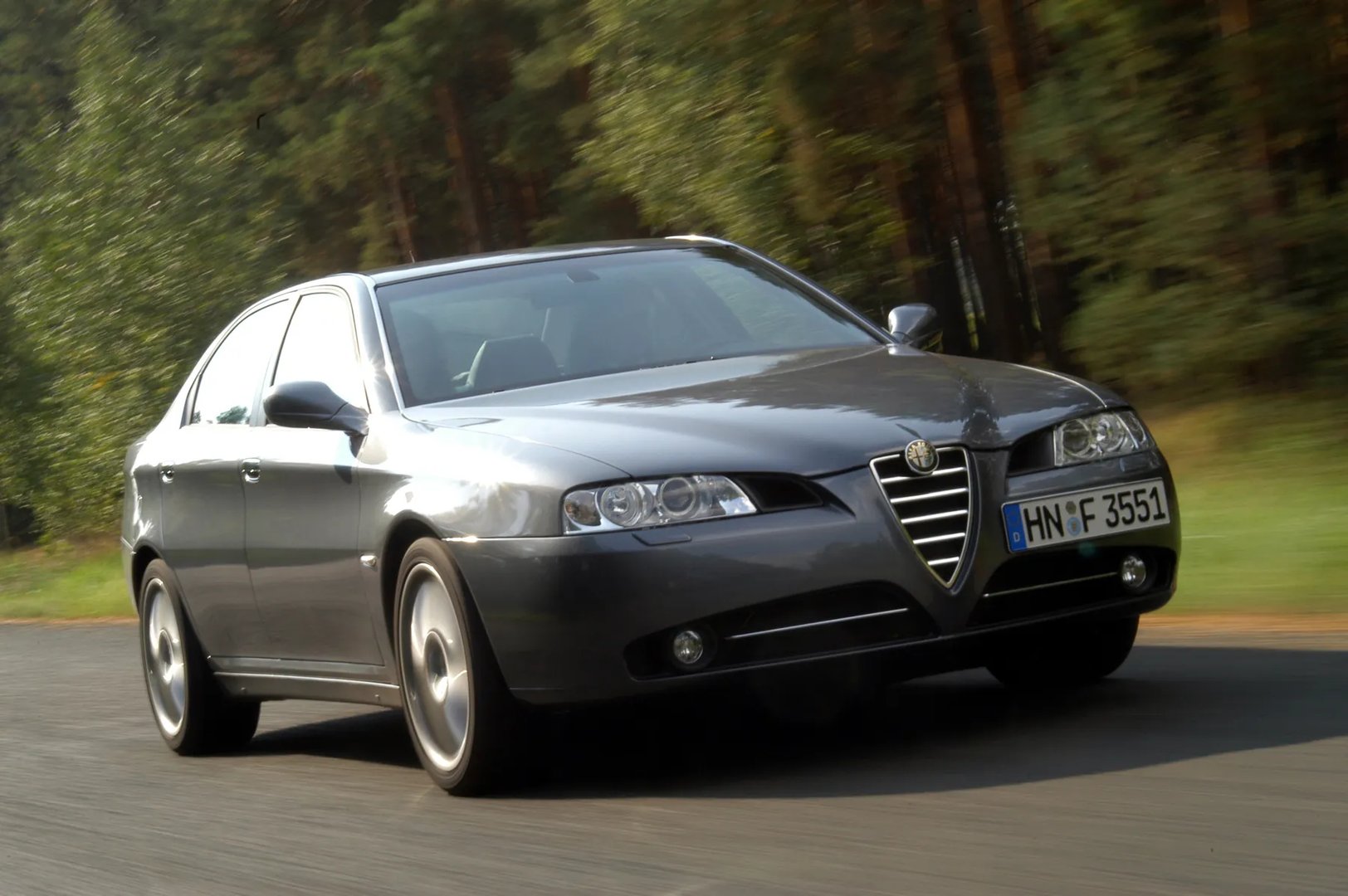Alfa Romeo_166_1_generation_restyling__Sedan__10.jpg