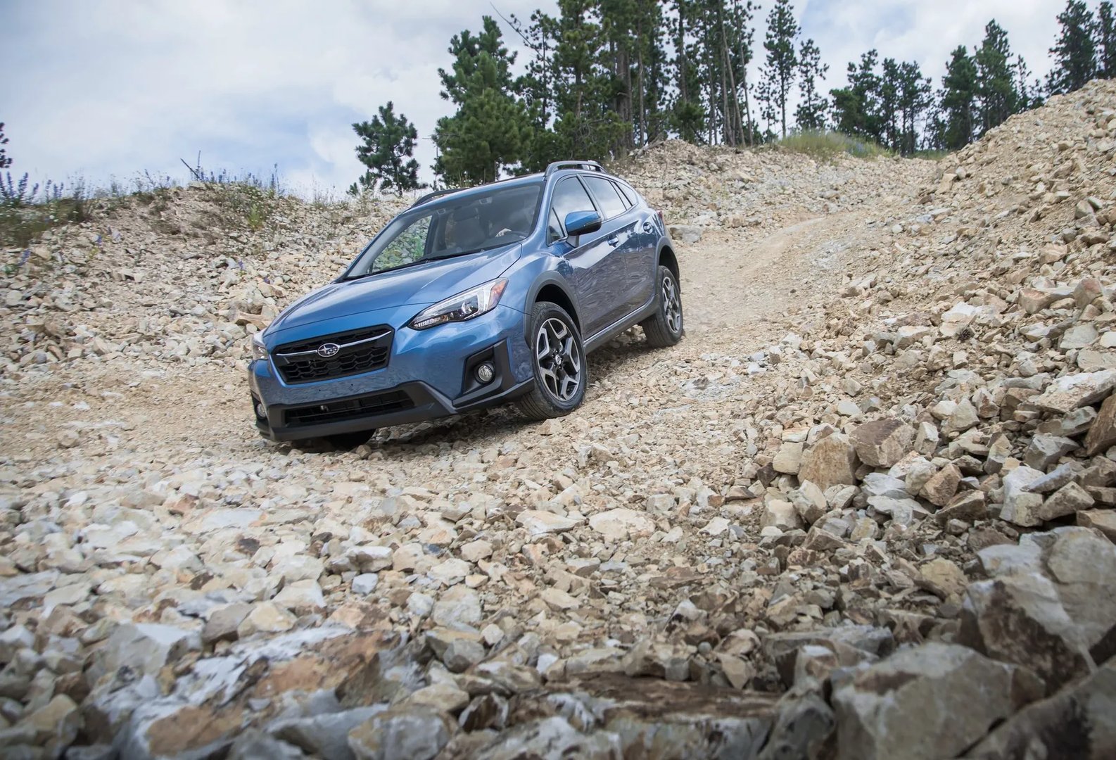 Subaru_Crosstrek_1_generation__SUV_5-doors__8.jpg