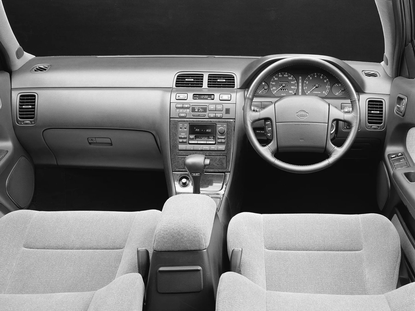 Nissan_Cefiro_2_generation__Sedan__7.jpg