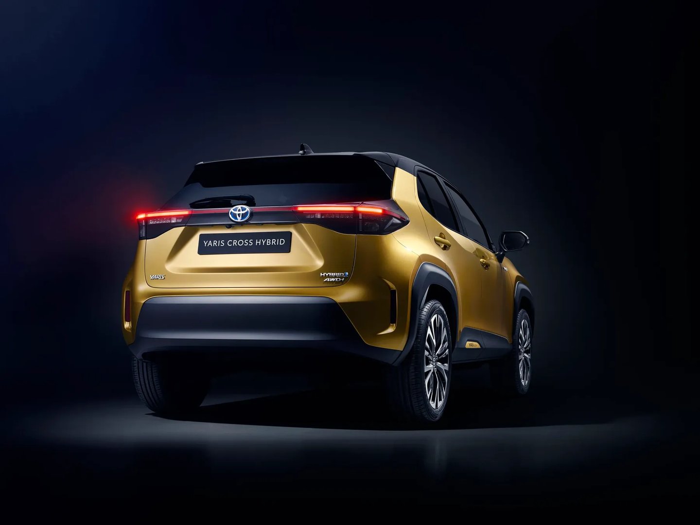 Toyota_Yaris_Cross_1_generation__SUV_5-doors__12.jpg