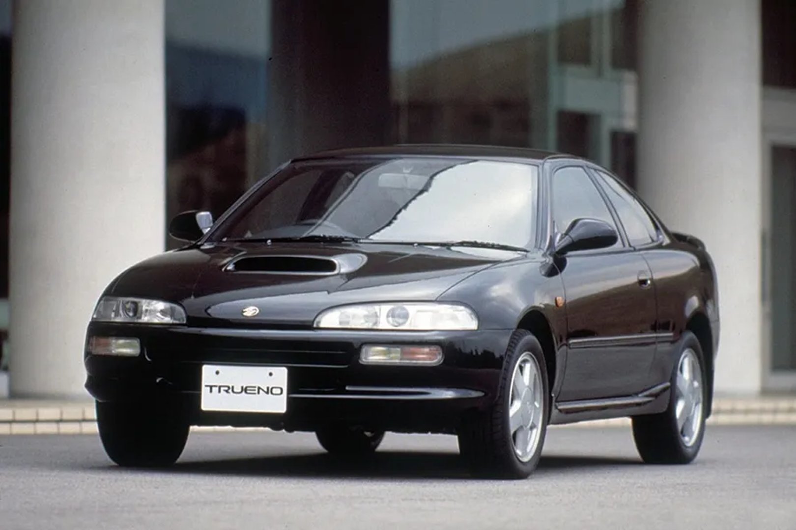 Toyota_Sprinter_Trueno_6_generation__Coupe__1.jpg